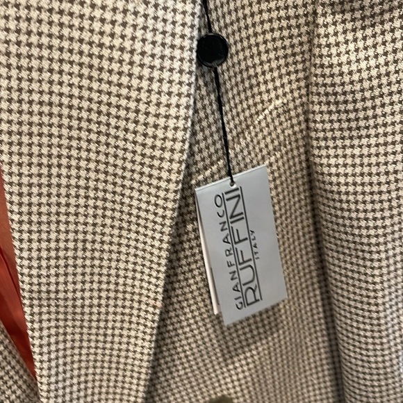 Gianfranco Ruffini silk/wool 42L double breast blazer with peach lining - Picture 8 of 12